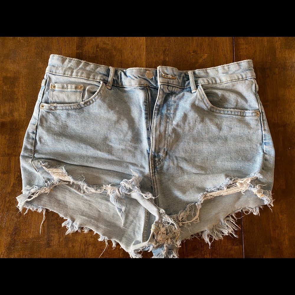 Zara Light Wash Denim Shorts